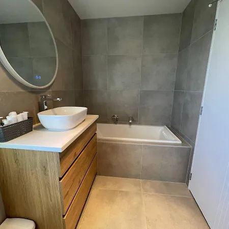 4 Bedroom Home Fully Furnished In Papakura, Auckland Exterior photo