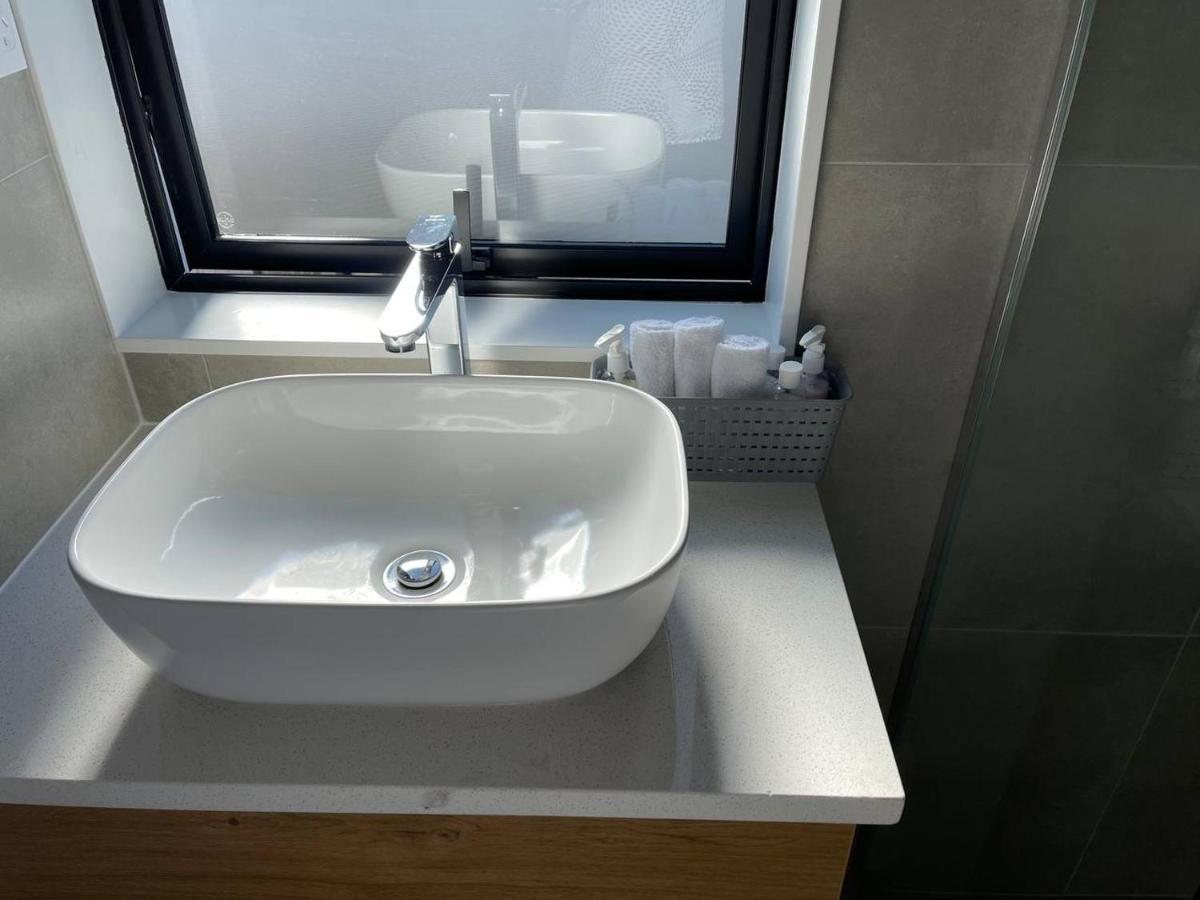 Ferienhaus 4 Bedroom Fully Furnished In Papakura,