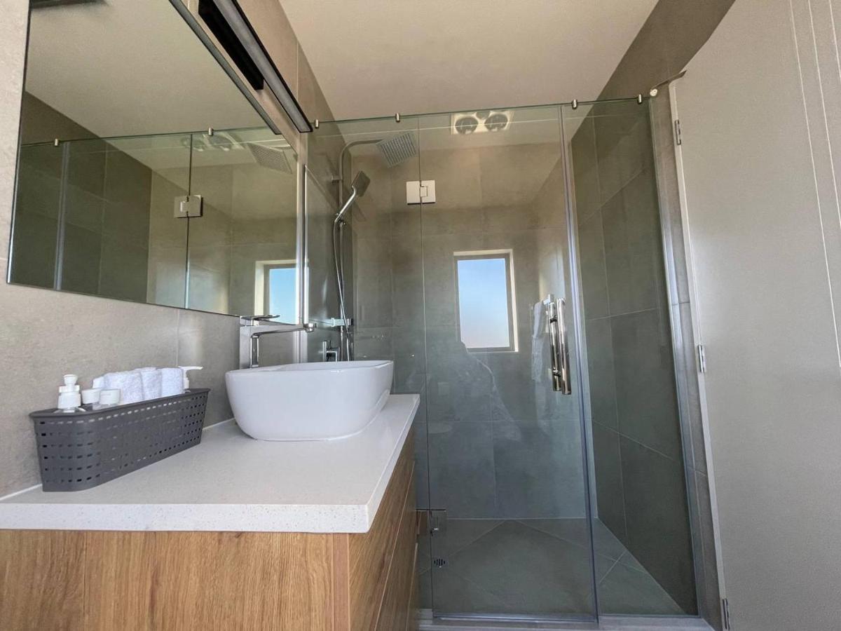 4 Bedroom Fully Furnished In Papakura, Ferienhaus *